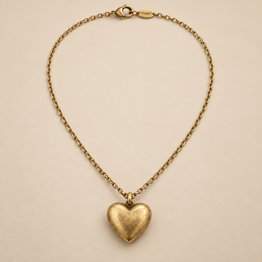 Vireqlo™ Vintage Heart Pendant Necklace hero