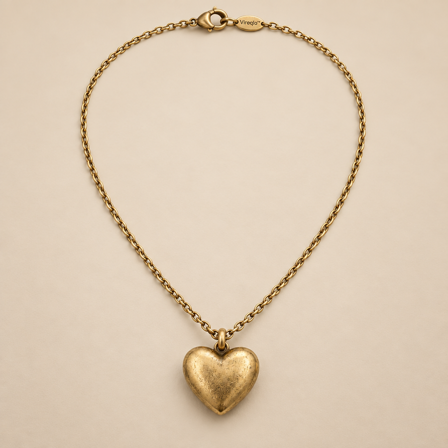Vireqlo™ Vintage Heart Pendant Necklace hero