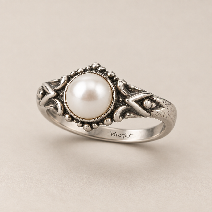 Vireqlo™ Vintage Pearl Accent Ring hero